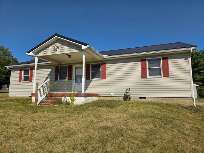 Primary Photo - 3 Bedroom, 2 Bathroom House for Rent