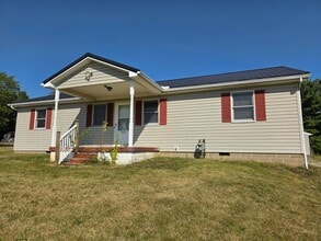 Building Photo - 3 Bedroom, 2 Bathroom House for Rent