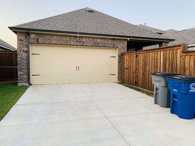Building Photo - 2344 Opaline Dr