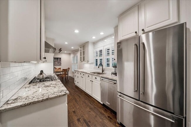 Building Photo - 5592 Colton Dr NE