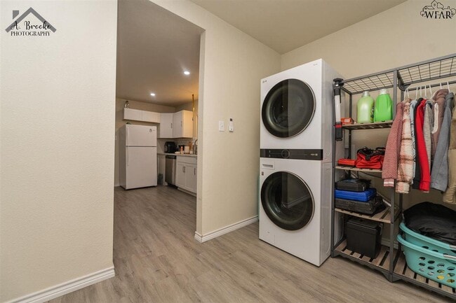 Building Photo - 514 S Archer St