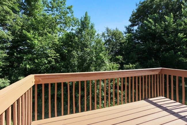 Building Photo - 3 Bedroom, 2 Bath, two story all electric ...