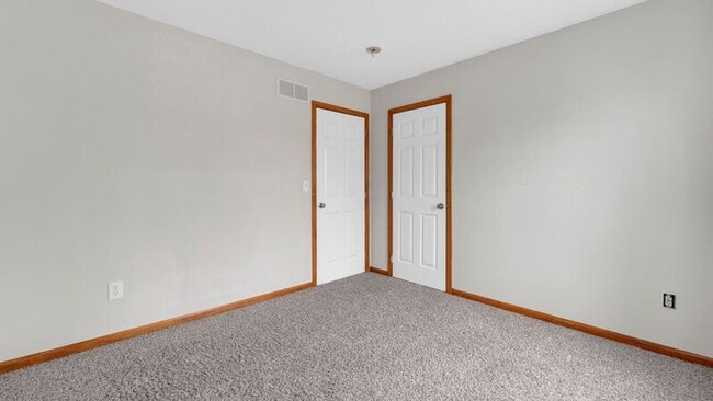 Building Photo - 167 Carriage Pl