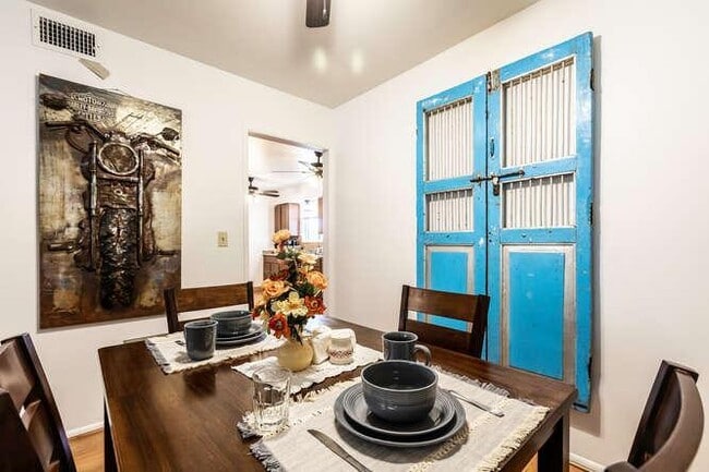 Building Photo - 10545 W Coggins Dr