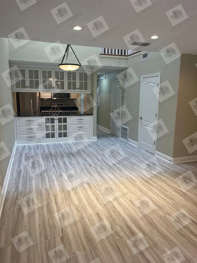 Building Photo - 4278 Brookside Dr