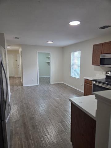 Building Photo - 4925 Waterford Dr