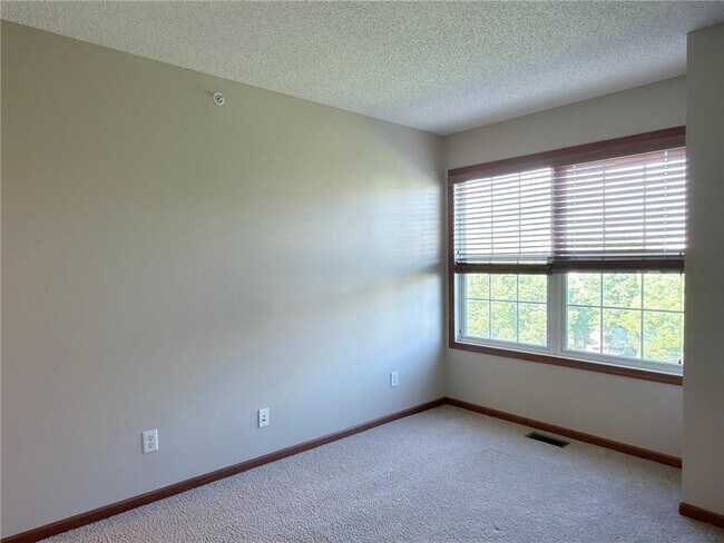 Building Photo - 9972 Vervain Dr