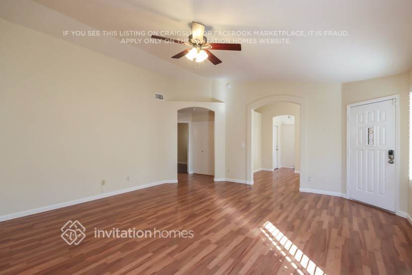 Building Photo - 4525 E Silverwood Dr
