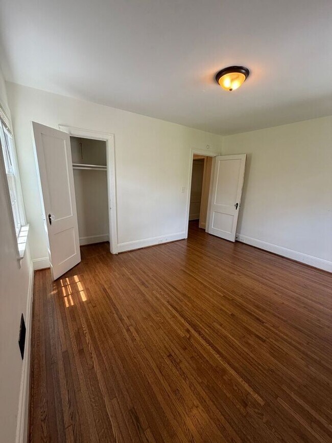 Building Photo - T.R. Lawing Realty Property