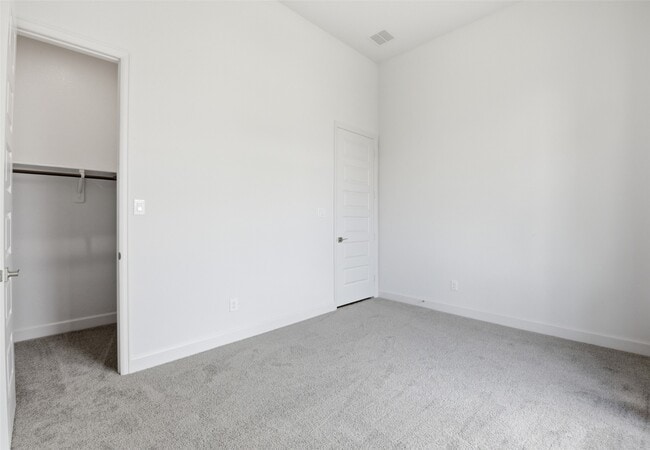 Building Photo - 15647 Turtlehead Trl