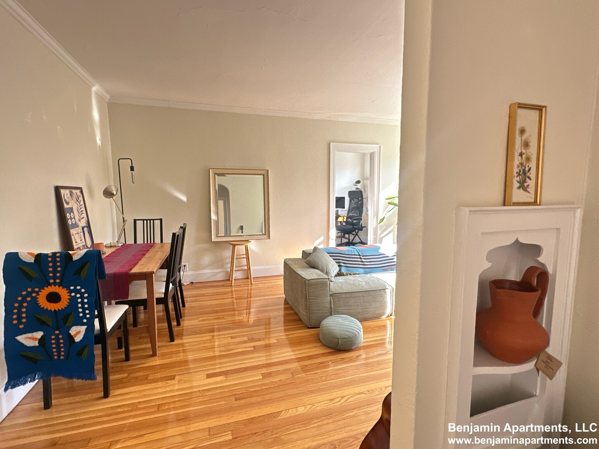 Building Photo - 1965 Commonwealth Ave