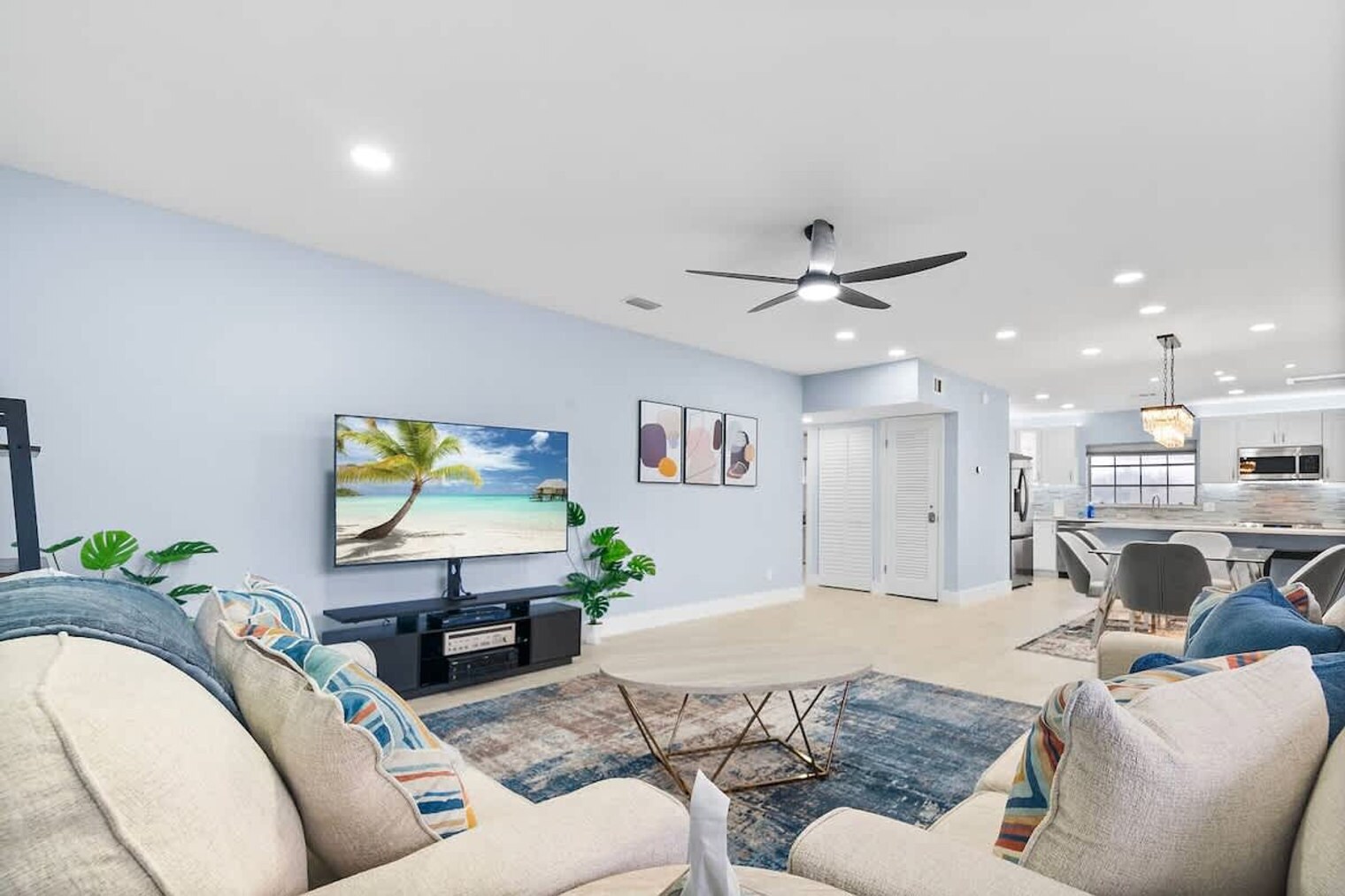 Building Photo - 2424 NE 9th St