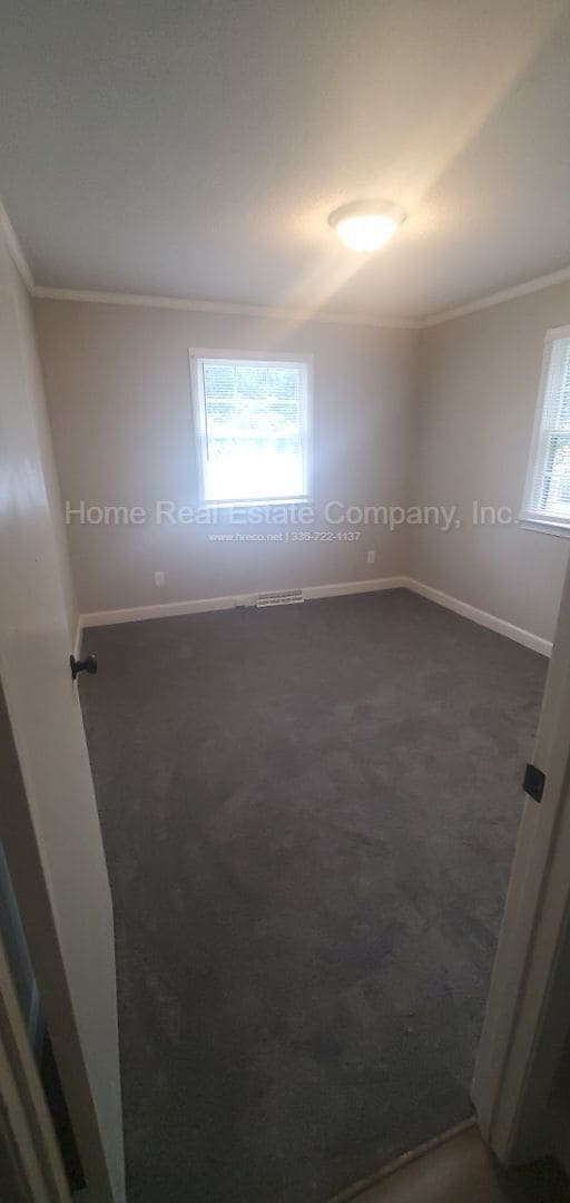 Building Photo - 730 Laurel St