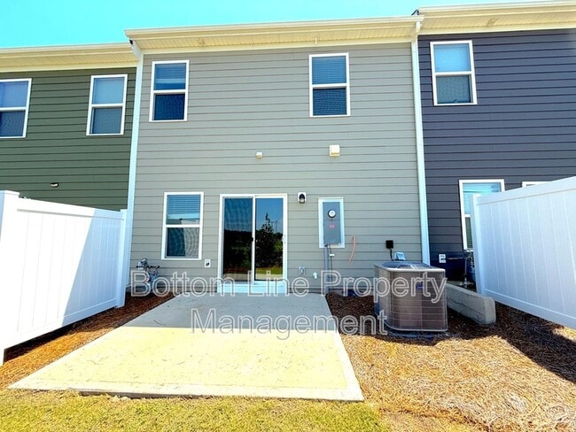 Building Photo - 5278 Maynard Hl Dr