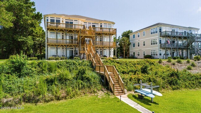 Building Photo - 8632 Sound Dr