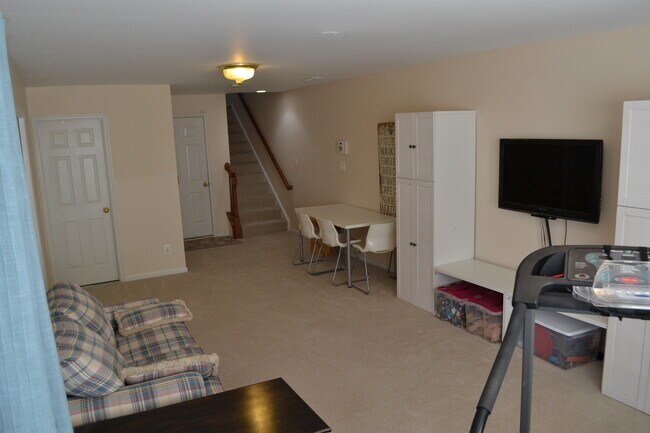 Basement - 3163 Grovehurst Pl