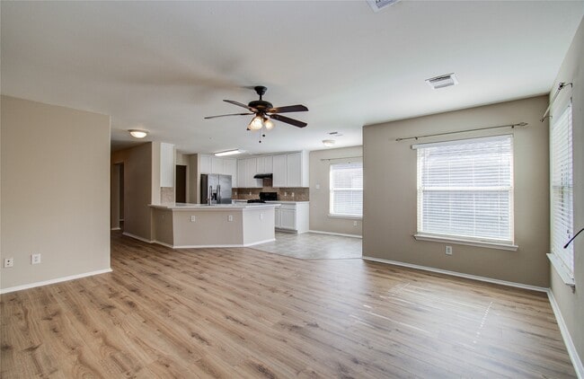 Building Photo - 14731 Country Rose Ln