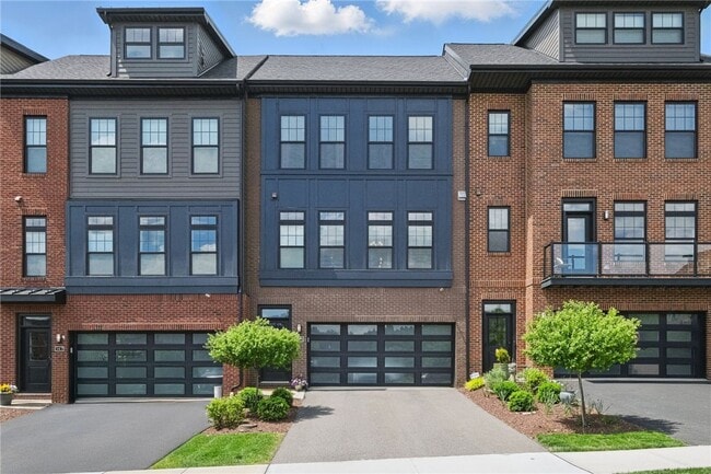 Primary Photo - 349 Azalea Dr