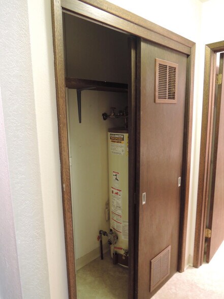 Furnace/Storage - 625 SW Center St