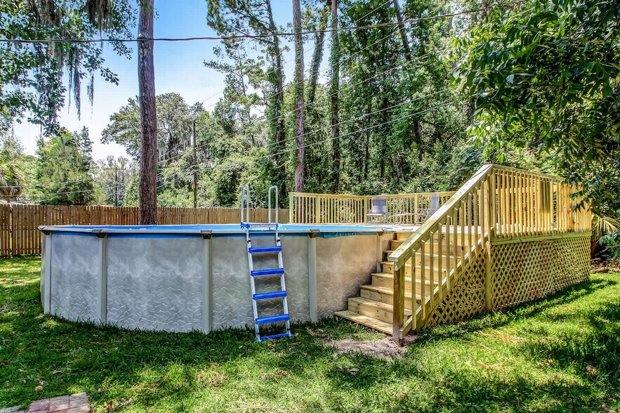 Building Photo - 407 Sandhill Rd