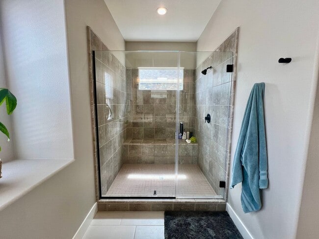 Building Photo - Lovely Single Family Home in Sea Haven -  Coming Soon!