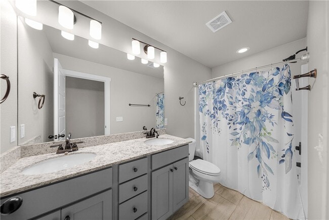 Building Photo - 396 N Torc Ln