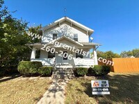 Building Photo - 3 Bedroom House