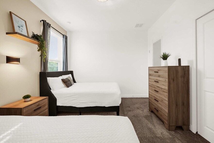 Building Photo - 4330 Rhyme St