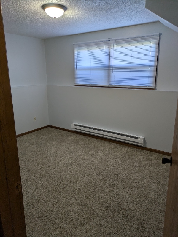 Building Photo - 307 13th Ct
