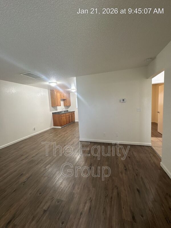 Building Photo - 2016 North Ave