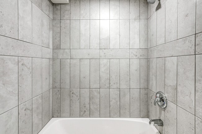 Building Photo - 804 Oella Ave