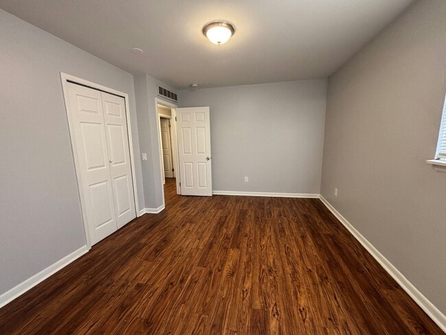 Building Photo - 11265 Essex Ave