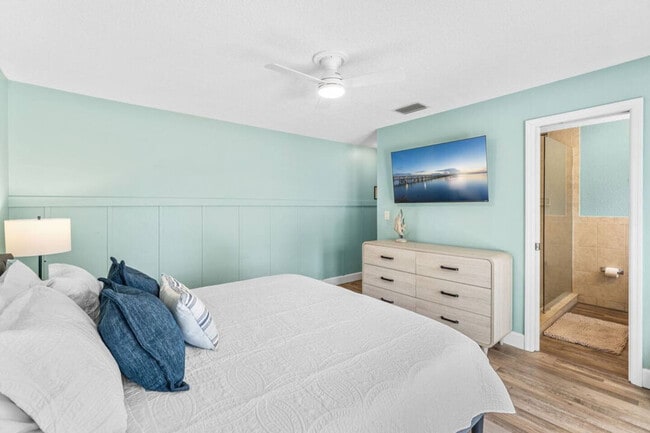 Building Photo - 1109 Seminole Dr