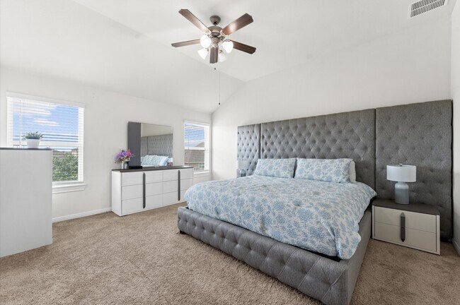 Building Photo - 24231 Prairie Glen Ln