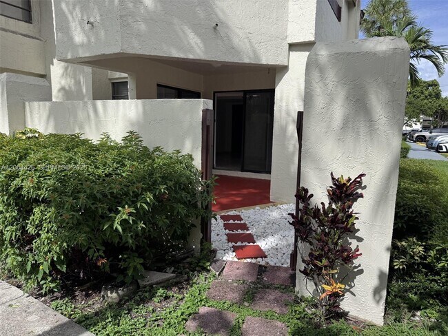 Building Photo - 9080 SW 125th Ave