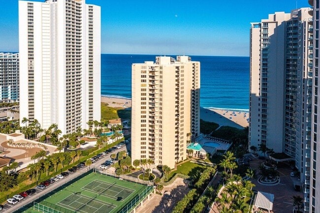 Building Photo - 2800 N Ocean Dr