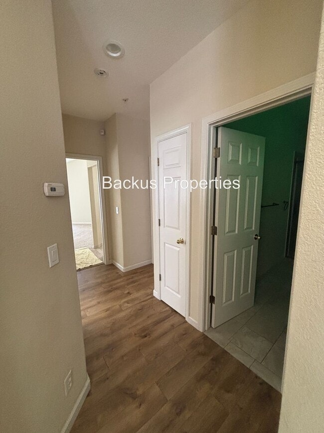 Building Photo - Great home in North Salinas with office/bo...
