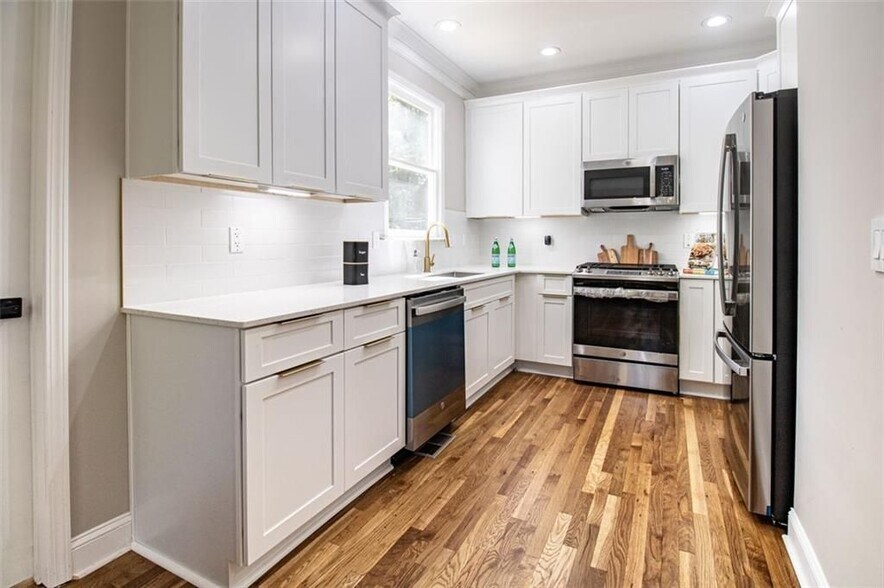 Building Photo - 2453 Paul Ave NW