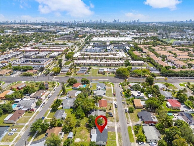 Building Photo - 741 NW 175th Dr