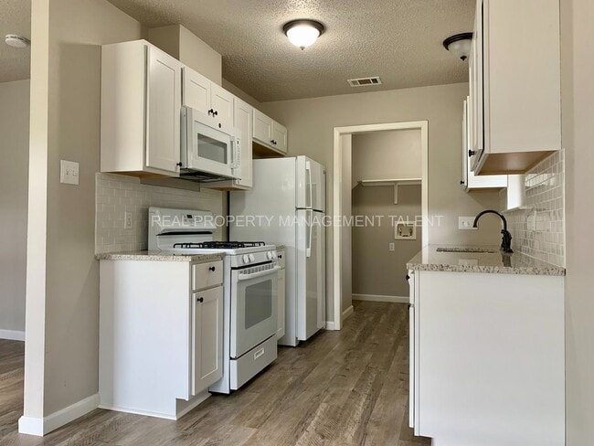 Building Photo - Coming in August!! 3 Bedroom, 2 Bathroom H...
