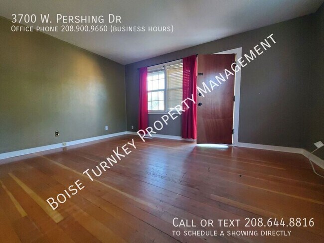 Building Photo - 3700 Pershing Dr