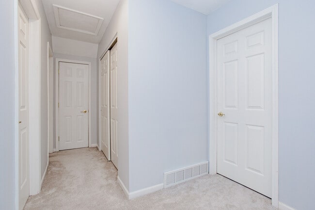 Building Photo - 938 Aberdeen Dr