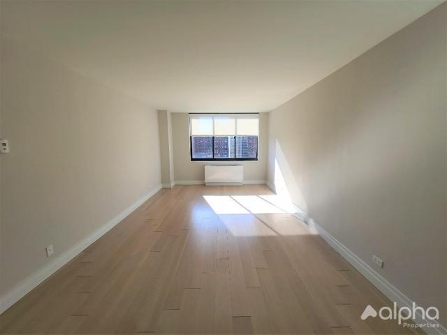 Primary Photo - 1 bedroom in New York NY 10128