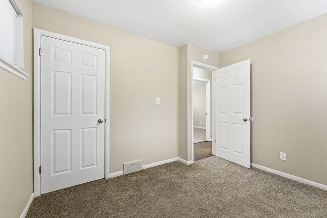 Building Photo - 19411 Rensellor St