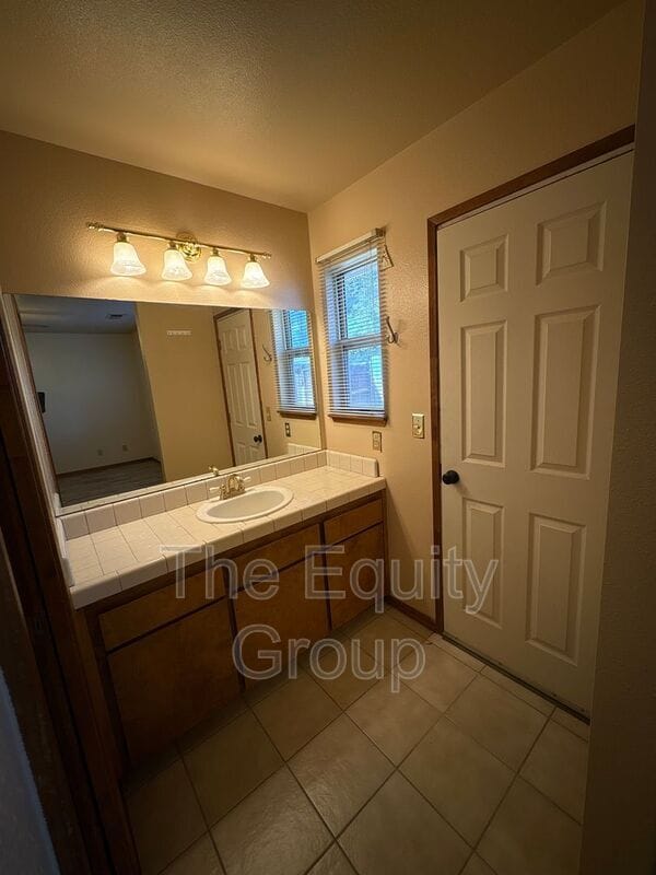 Building Photo - 2139 S Conyer Ct