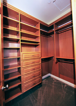 Walkin closet - 2898 Wildwind Dr