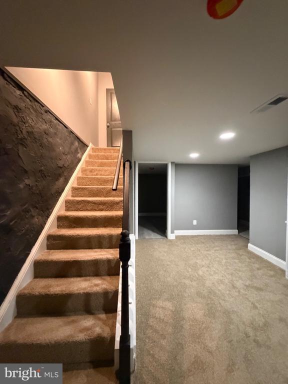 Building Photo - 3427 Dupont Ave