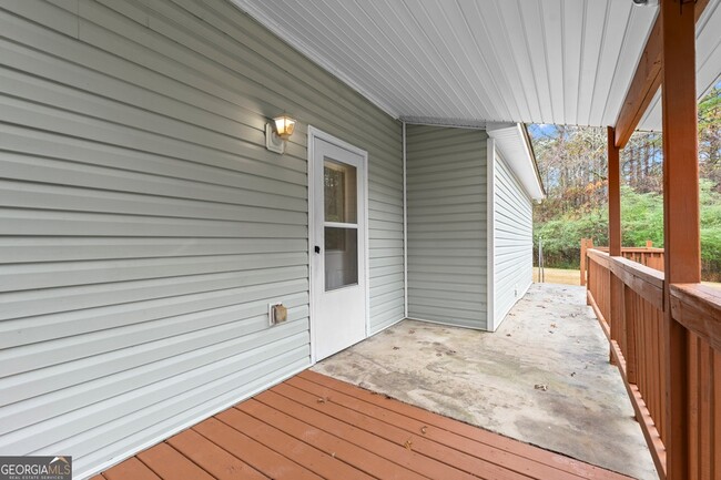 Building Photo - 235 Jenkins Rd