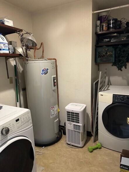 Building Photo - 81 Phillips Ln