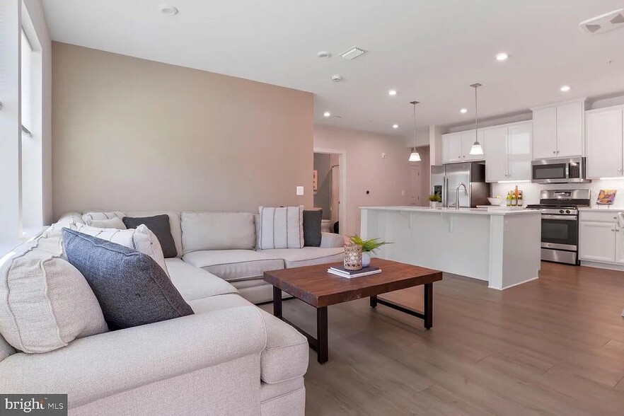 Building Photo - 104011 Resort Road